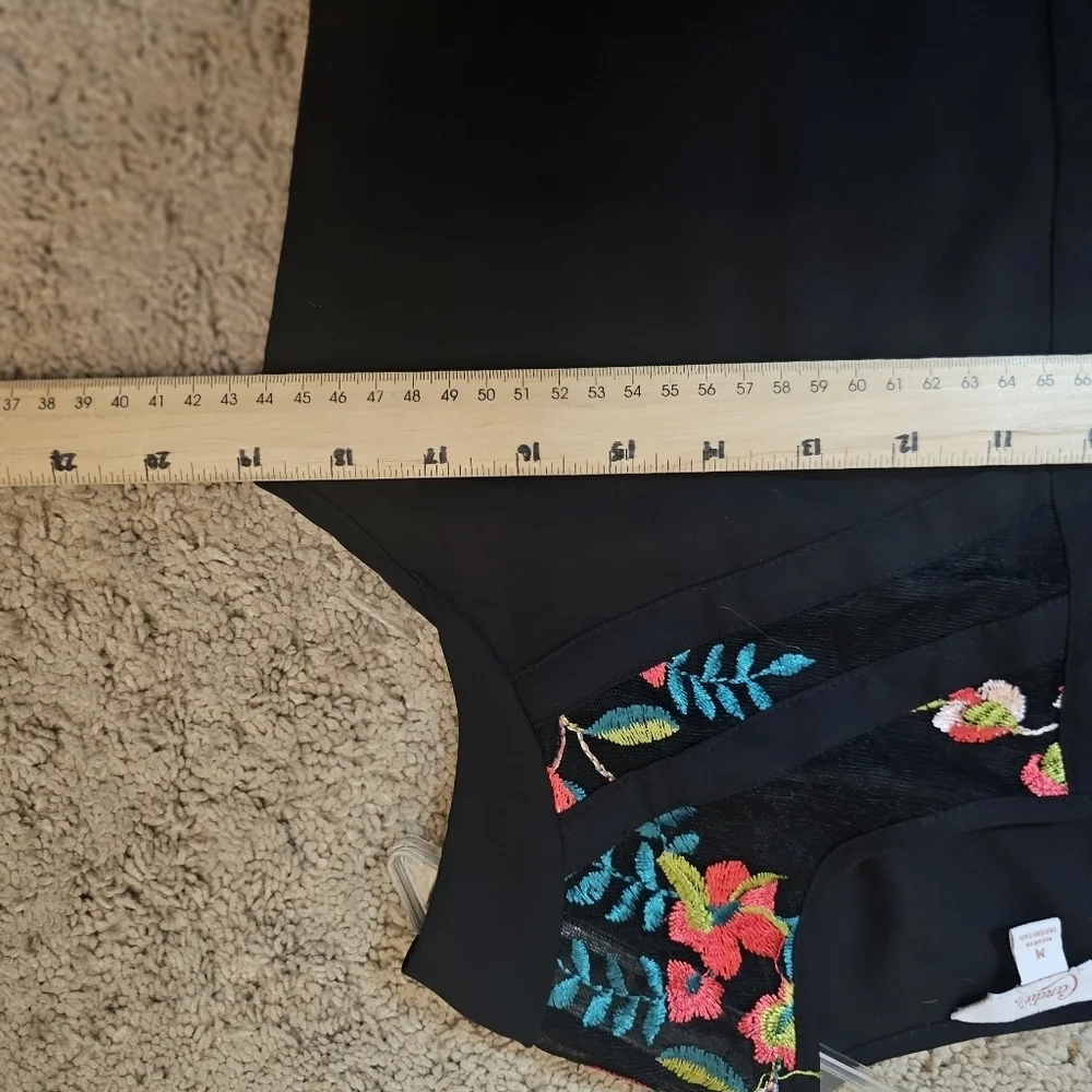 Candies Floral Sheer Shoulder Tank Top Size Medium - Picture 6 of 7